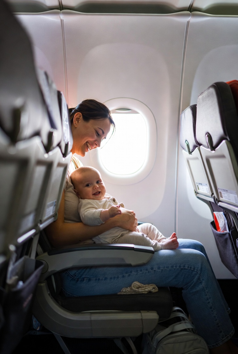 10 Tips to Make Travel Easy with an Infant on Long Flights